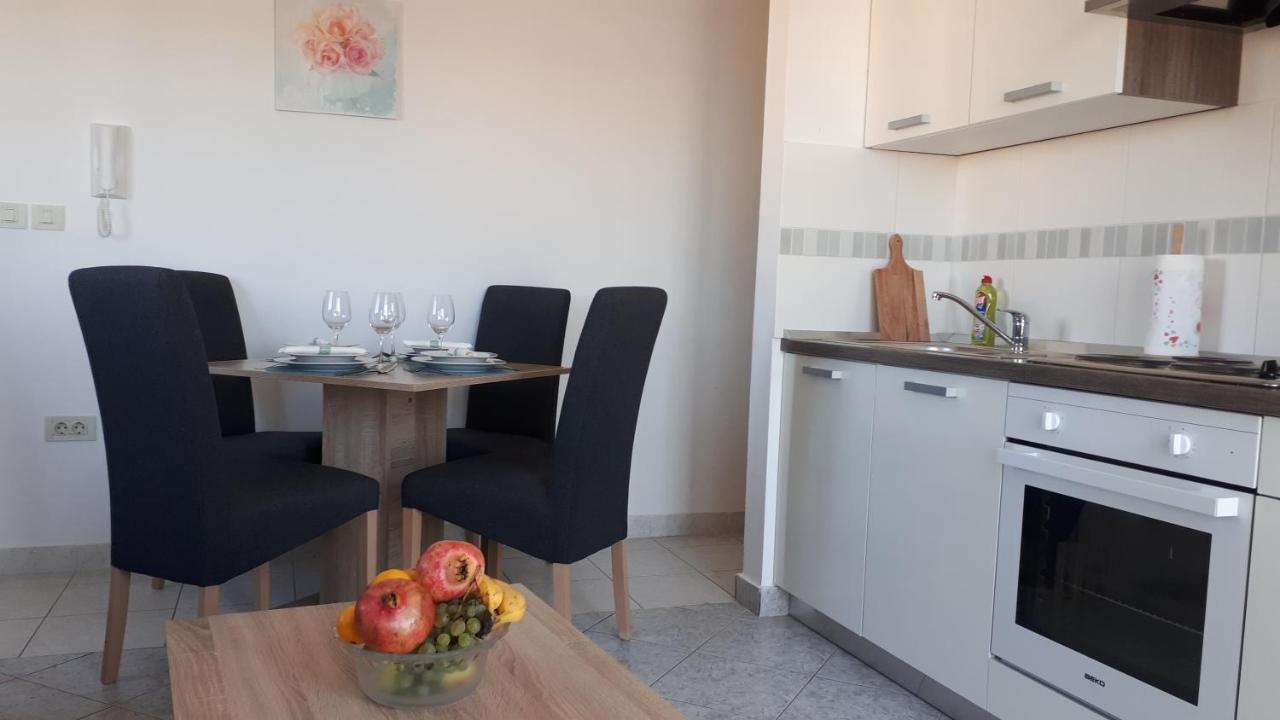 Dana Apartment